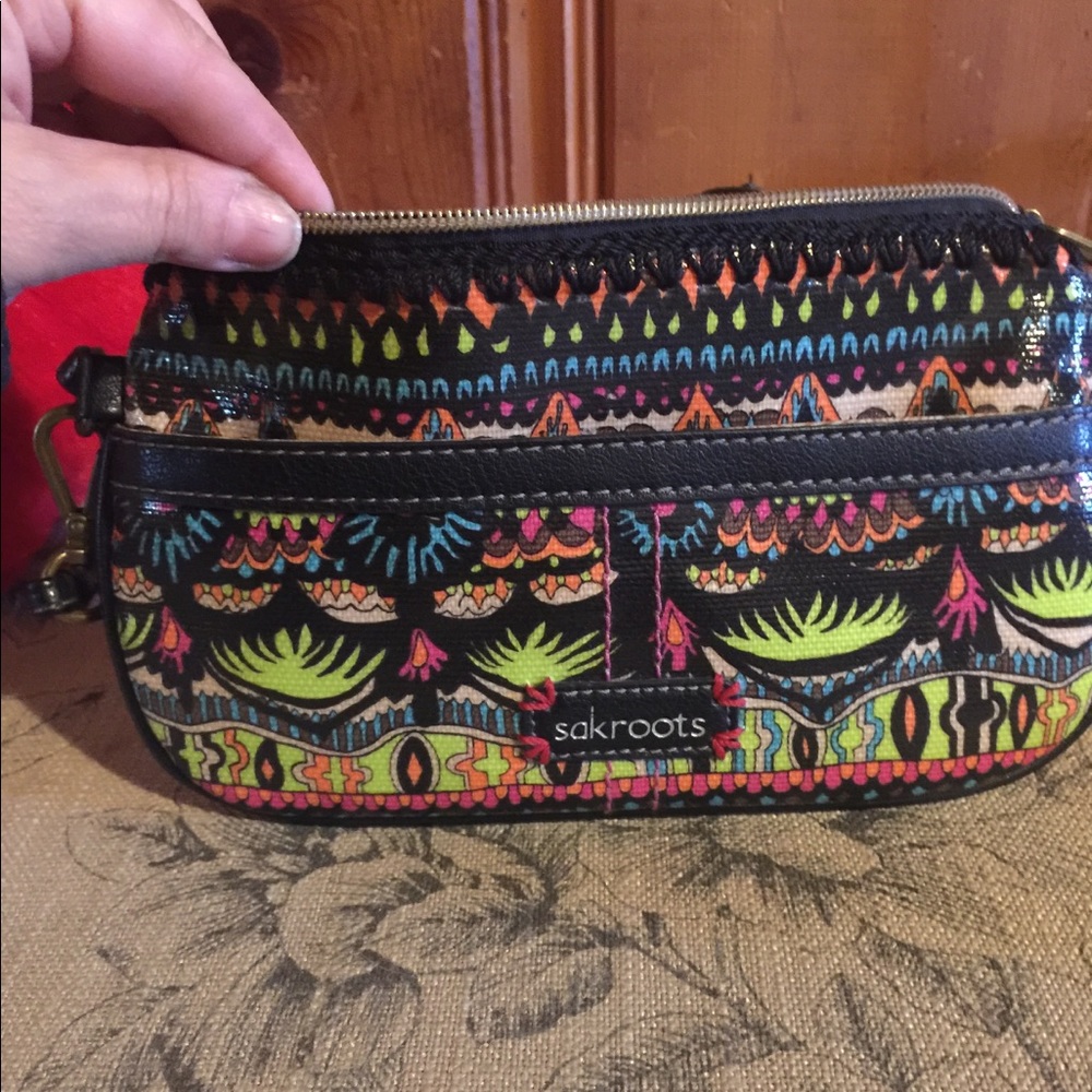 Sak Roots zipper wristlet